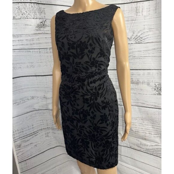 Ann Taylor Dresses & Skirts - Ann Taylor Dress Black Velvet Sleeveless Open Back Mini Goth Y2K Sz 4 Floral EUC